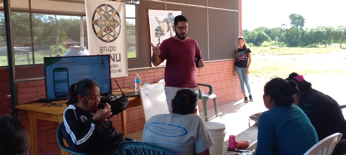 ChacoProadapt's tweet photo. 🎤 ”Voces del Territorio” 👉🏽 Se trata del canal de comunicación que tienen los pobladores del Gran Chaco en nuestra aplicación #AdApp para relatar sus actividades y realidades.
Es una herramienta para democratizar el acceso a la información en el #GranChaco 💪 https://t.co/1stoUdzdWk