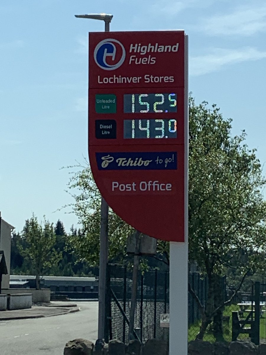 PatHeath2's tweet photo. ⁦@CMAgovUK⁩ ⁦⁦⁦⁦@itvnews⁩ Bravo Lochinver Spar and Highland Fuels for charging less for diesel than unleaded - why can’t Tesco et al do the same? Surely it’s not down to maximising profits? https://t.co/zq8S0mLku1