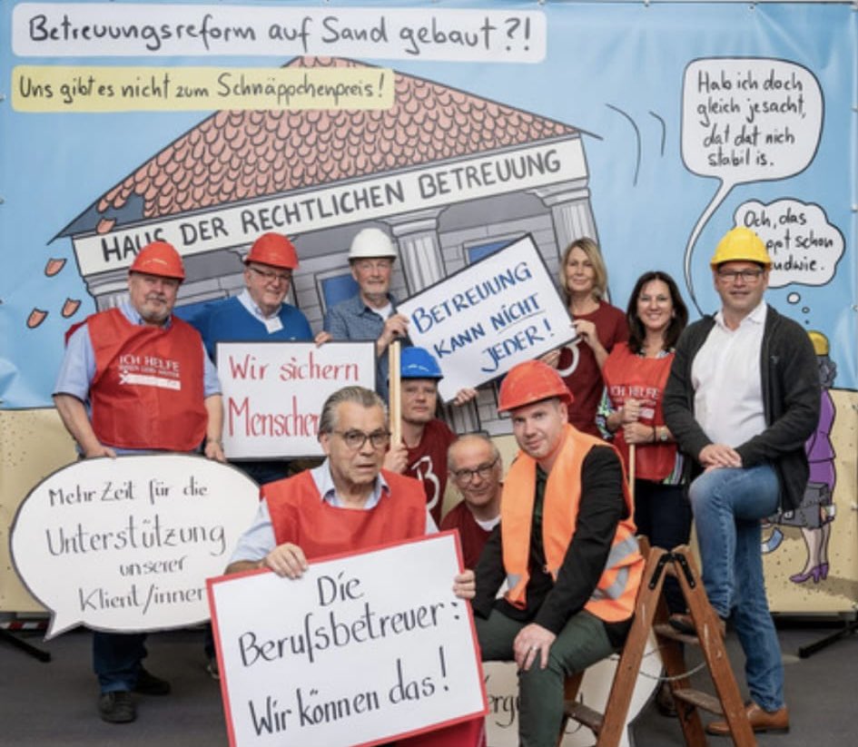 ManuelRudolph's tweet photo. Die rechtliche #Betreuung steht kurz vor dem Kollaps - mit schwerwiegenden Folgen für die Gesellschaft! Mit seiner Vergütungskampagne kämpft der BdB um das finanzielle Überleben vieler Betreuer*innen und Betreuungsvereine. https://t.co/61Q5TlqaEK #grundrecht #kampagne #Menschen https://t.co/DFbxus97QX