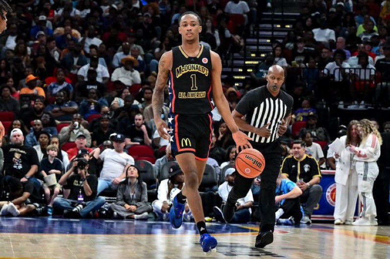 CB1_TheFiend's tweet photo. 🚨PREDICTION🚨
2023’ 5🌟 Ron Holland to Arkansas‼️
The #1 player in the class recently requested a release from his NLI from Texas. Still hasn’t been released 👀🐗 https://t.co/lL3lbi9kcn