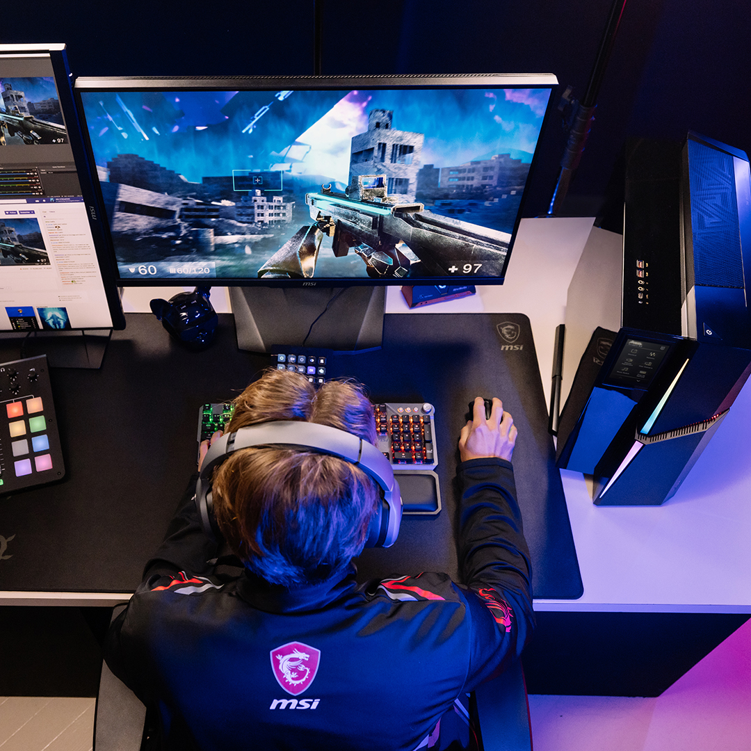 MSI_Latino's tweet photo. ¿Quieres sentirte bien mientras realizas streams?? No hay problema, tenemos una genial iluminación RGB, los mejores juegos, un monitor y una PC potente.
Para más ideas de stream: https://t.co/kk7vQFW0ph
#MSIStreamerHub #StreamingPC https://t.co/raLPFKJCLC