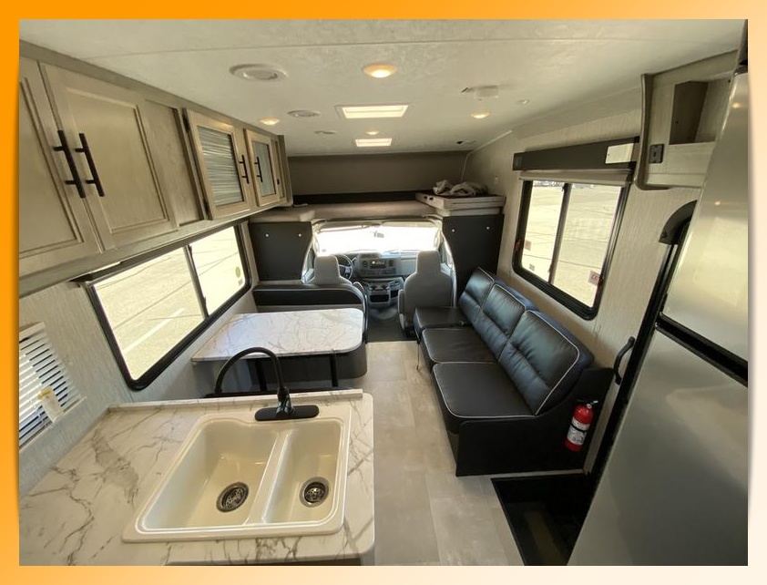 MountComfortRV's tweet image. ATTENTION CAMPERS! WE HAVE A RENTAL AVAILABLE! We have a Coachmen Freelander 27QB available for Memorial Weekend. Call #mountcomfortrv now at (800) 899-6676 if you are interested! Visit our rentals page for more information: mountcomfortrv.com/--rentals
#rv #rvrental #memorialday