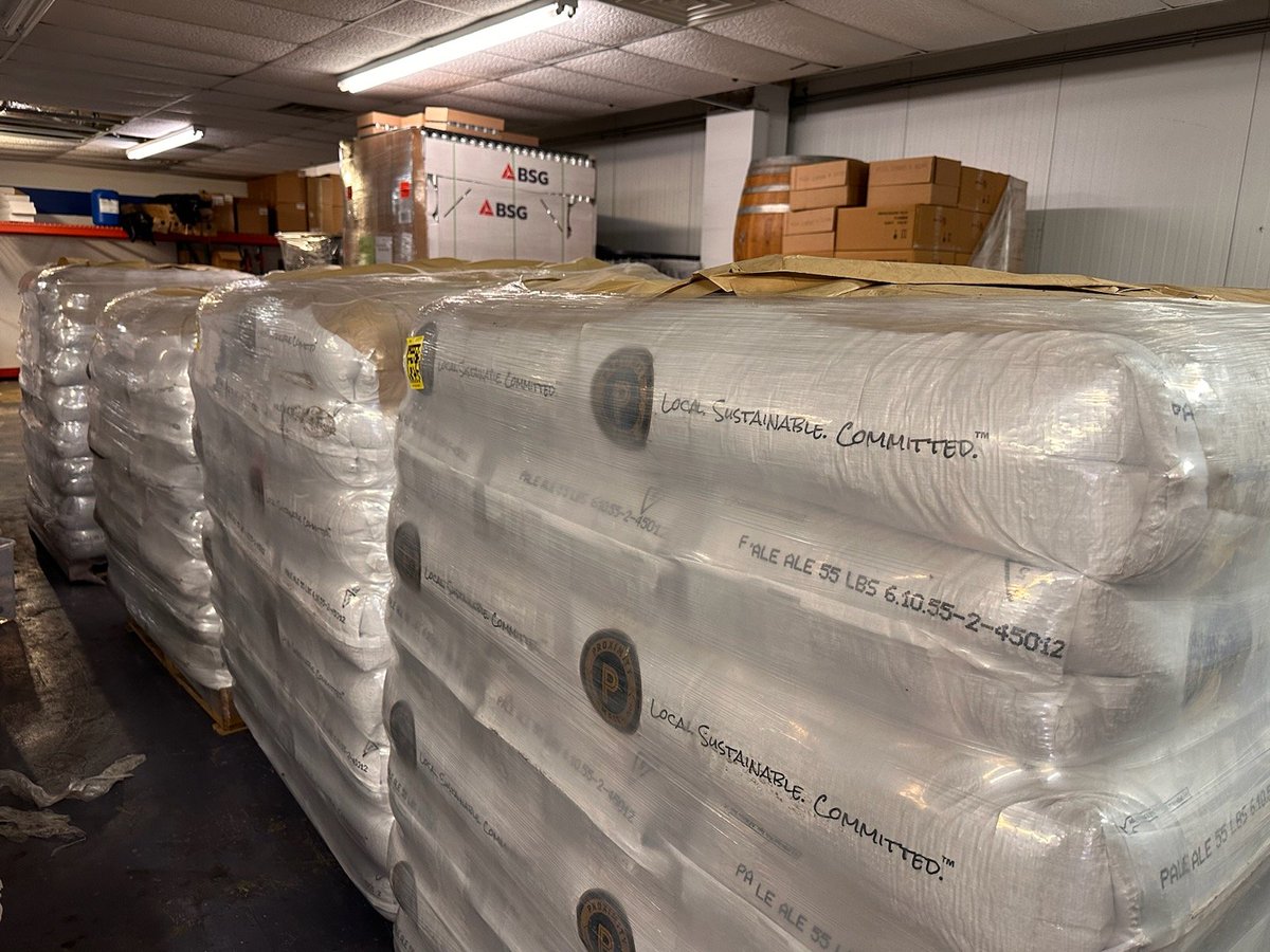 DeepBrew's tweet photo. New (GIANT) batch of malt just delivered ... who 'dis? ๐
Gonna be a BUUUUSSSSSYYY Summer, #DeepFam! Stay tuned for some *really* exciting beers from us!
What do you want to see us bring back ? Or if YOU were putting together a beer recipe, what's your ideal recipe & style? ๐ค https://t.co/yVJoMe18e2