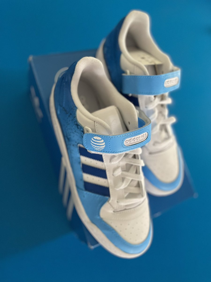 sl7611@att.com tweet media