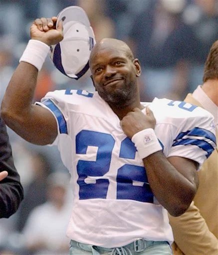 Happy 54th Birthday to former NFL player, Emmitt Smith!   