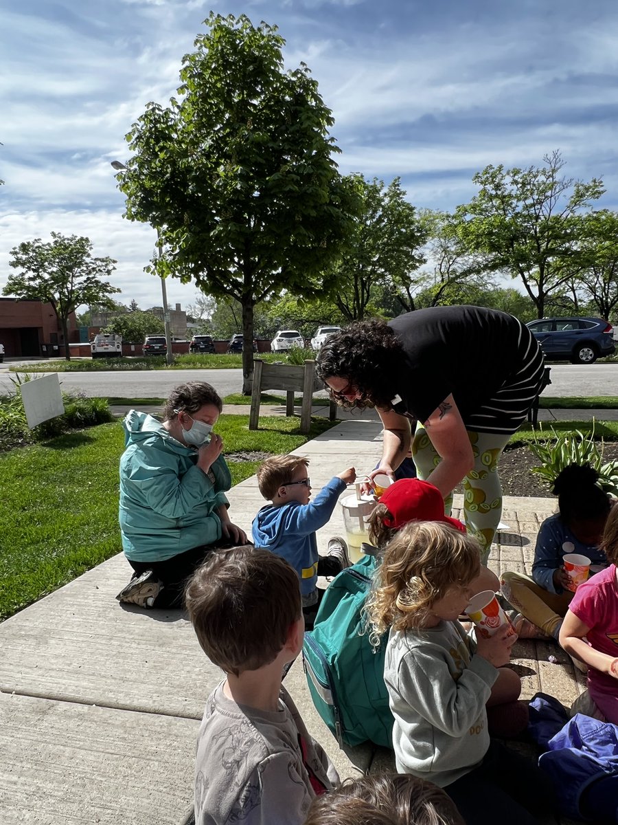 FrielJuliette's tweet photo. Thank you @oakparklibrary for hosting the early childhood program at Maze today- they loved it. @OakPark97 https://t.co/am9TXOhIlC