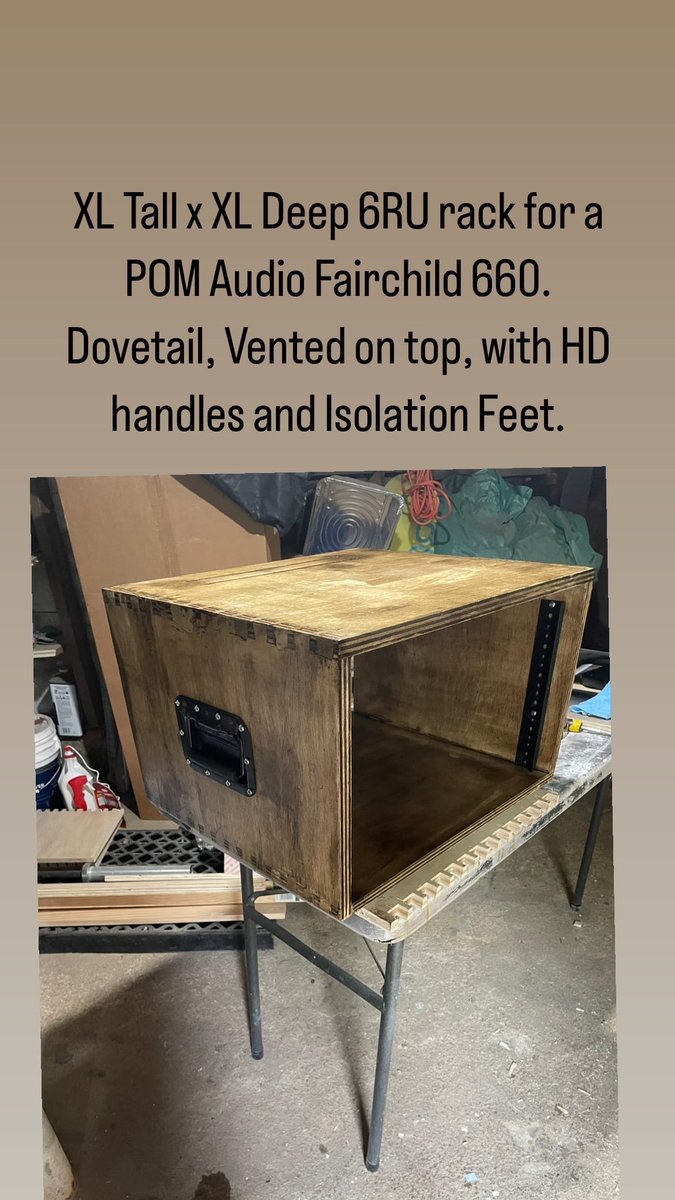 #recordingstudio  #studiolife #studiosetup #musicproducer #daw #bedroomproducer #studiomonitors #acoustics #studiolifestyle #studiolifestyle #musicproduction #studiodesign #musicstudio #studiogear #podcaststudio #masteringstudio #studiolife #music #makemusic