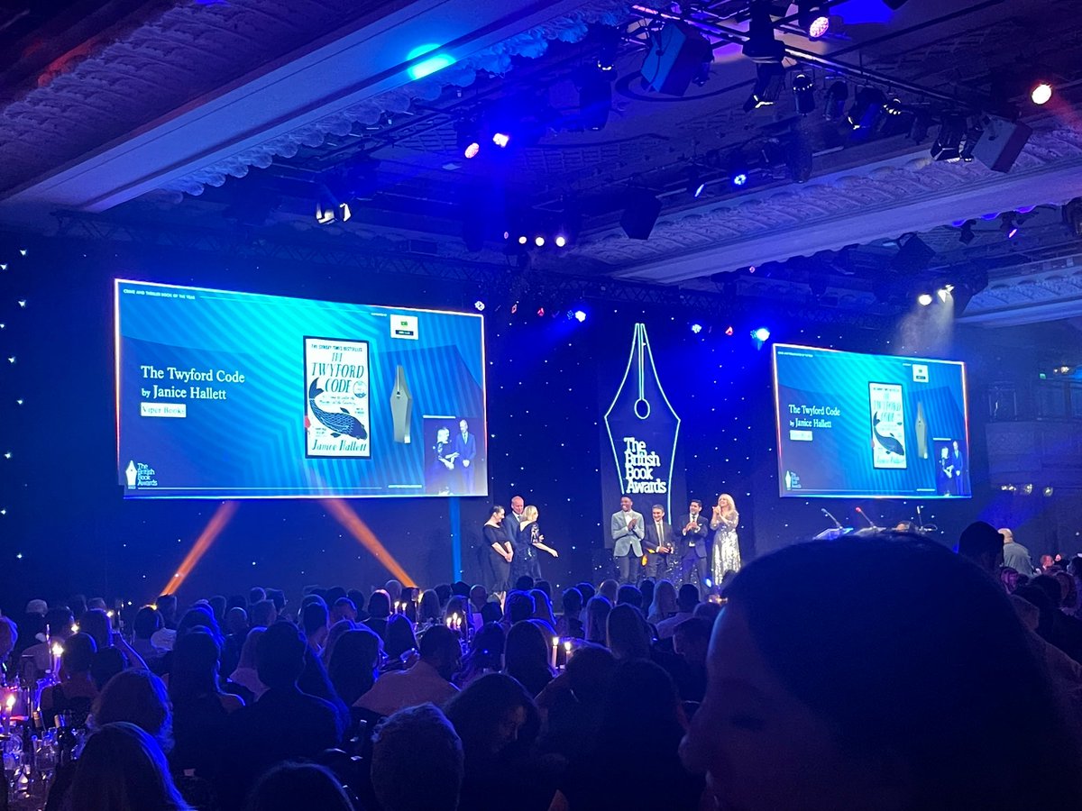 mirandajewess's tweet photo. HUGE CONGRATULATIONS to @JaniceHallett!!! Winner of Crime Book of the Year at the #BritishBookAwards #Nibbies. Everyone @ViperBooks is so pleased and proud. #TwyfordCode 🐟 https://t.co/NogGQlL0zp