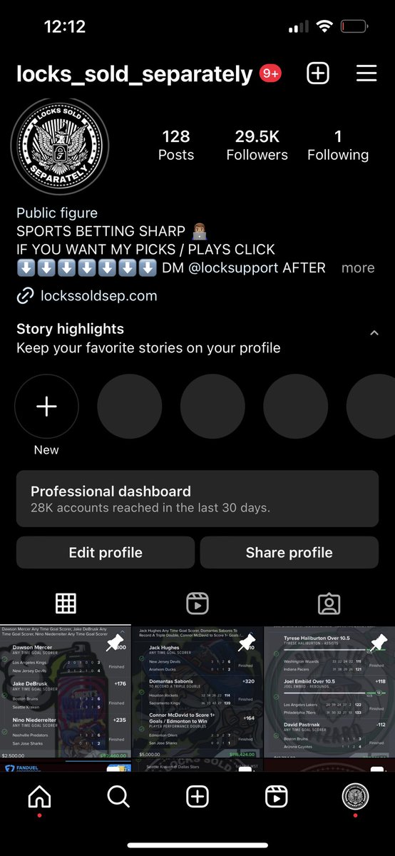 IM NOT BIG ON TWITTER , IM MAINLY ON INSTAGRAM FOLLOW ME ON THE GRAM YALL