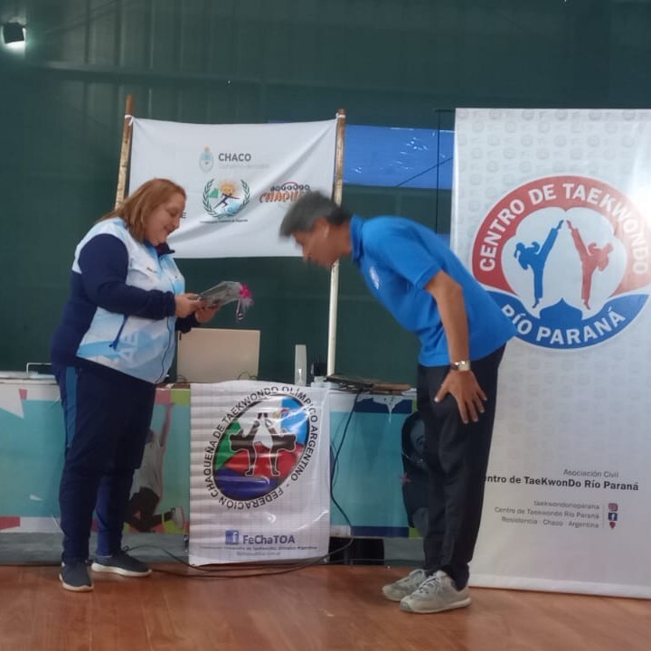 CATaekwondo's tweet photo. #ArbitrajeKyorugui Con un gran afluente de participantes, profesores y maestros se realizó en Resistencia Chaco, el Curso Nacional de Arbitraje que tuvo como disertante a la Referee Internacional Maestra  María Andrea Mancuso.

 El evento contó con la as… https://t.co/AS8mZsA4xP https://t.co/or0dLWoYcb