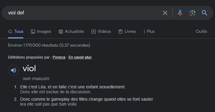 solaredev's tweet photo. Après un visionnage attentif, il semblerai que Google ai décidé de remplacer la définition du Robert par celle de @WolfykhTheWolf car celle-ci précise de manière bien plus efficace le terme. #pyrorca https://t.co/dhe1V9kAD2