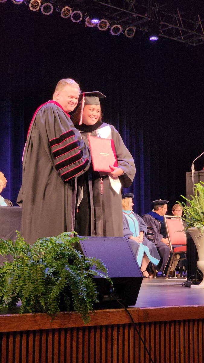 D&E Softball tweet media