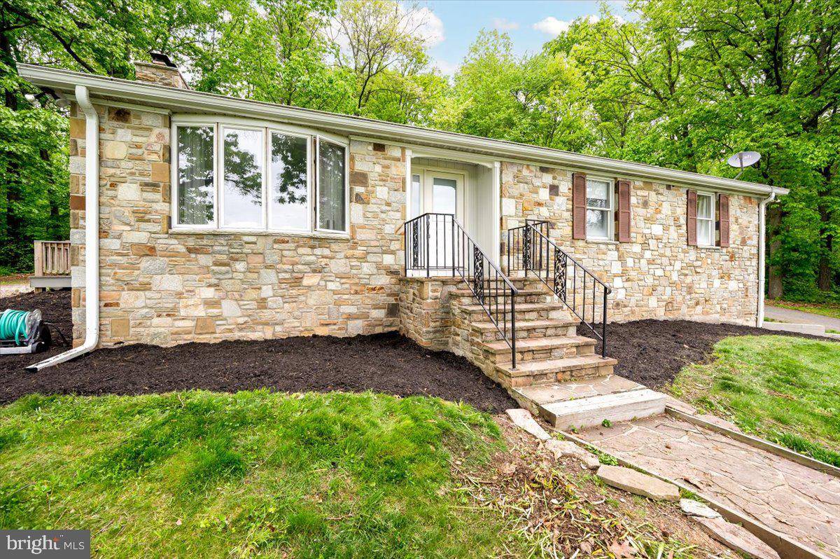 ARealEstateTips's tweet photo. 416 LEPPO RD, Westminster, MD 21158 just hit the market! Take a look at this awesome space: https://t.co/3Eq0umuMv0 https://t.co/RsQxJcz2Iq
