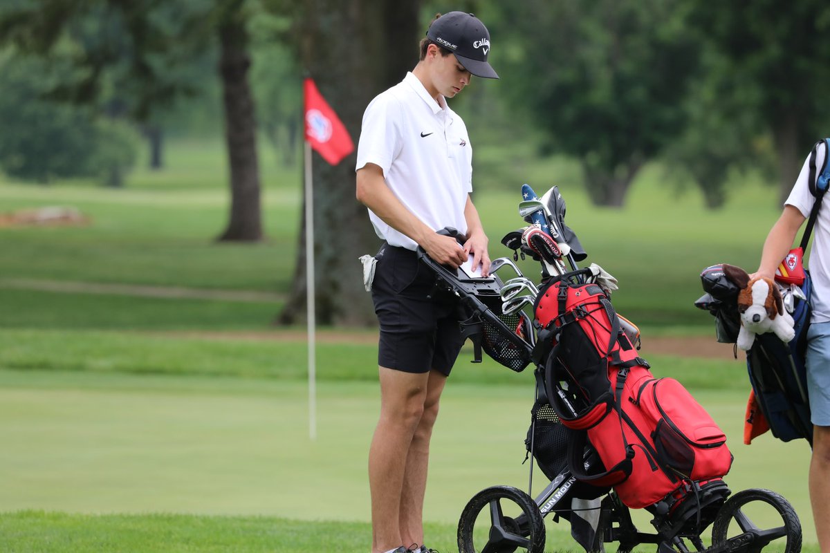 MSHSAAOrg's tweet image. Only a few groups remain in Round 1 of the Class 4 Boys State Golf Championship in Sedalia ⛳️