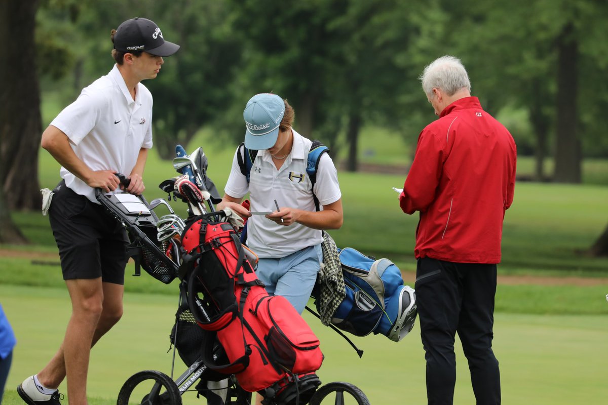 MSHSAAOrg's tweet image. Only a few groups remain in Round 1 of the Class 4 Boys State Golf Championship in Sedalia ⛳️