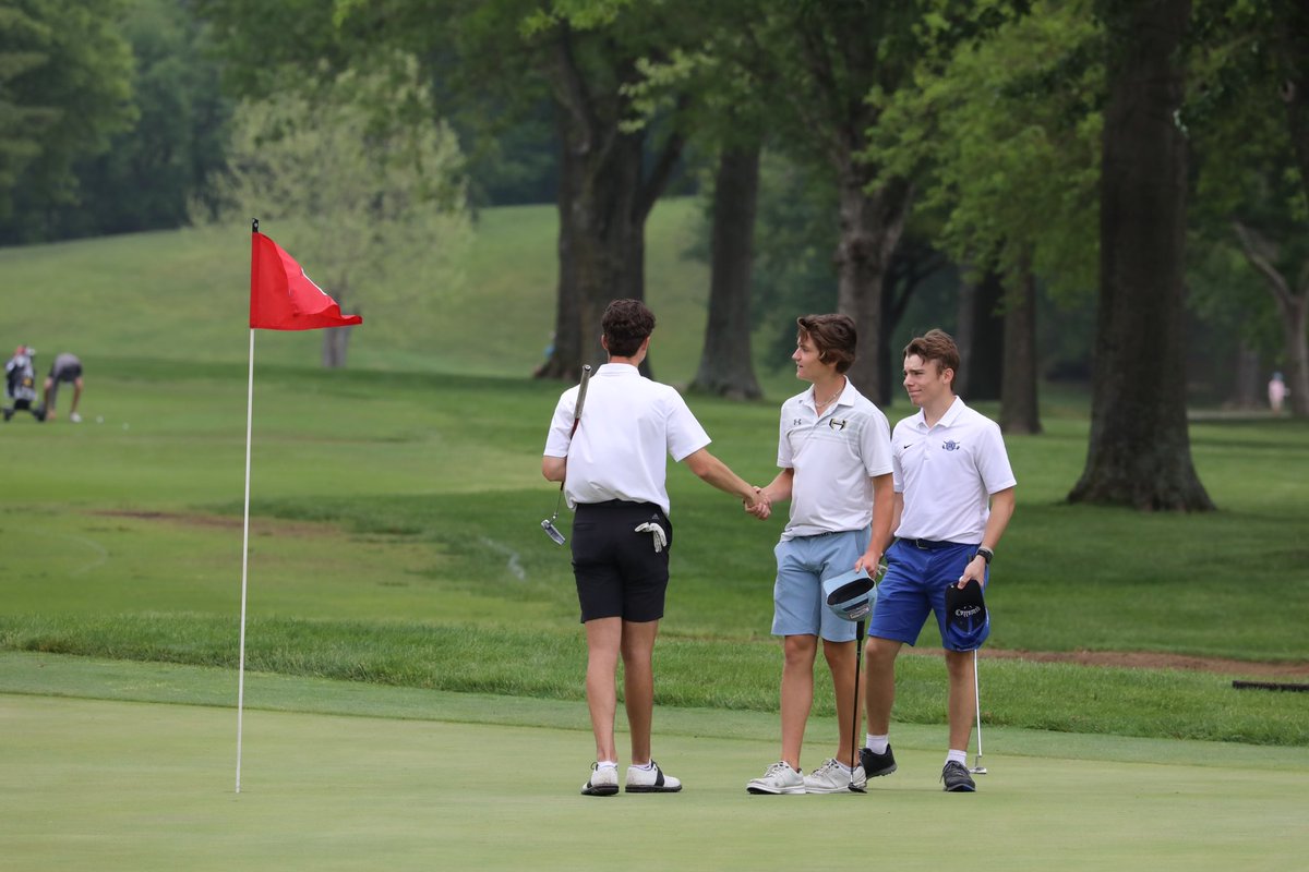 MSHSAAOrg's tweet image. Only a few groups remain in Round 1 of the Class 4 Boys State Golf Championship in Sedalia ⛳️