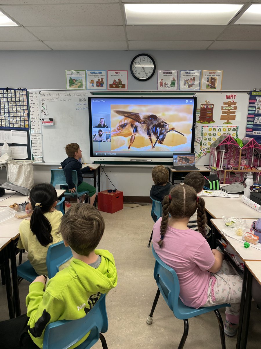 Had another great session with Great Canadian Farm Tours about bees. 💛 They were fascinated. #GCFT23CONTEST <a href="/AITCCanada/">AITCCanada</a>