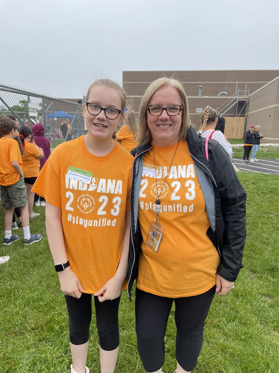FlynnResource's tweet photo. Proud of this girl for being selected as an Unified Partner for GIS.  Proud momma! https://t.co/CQJIyBOkdq