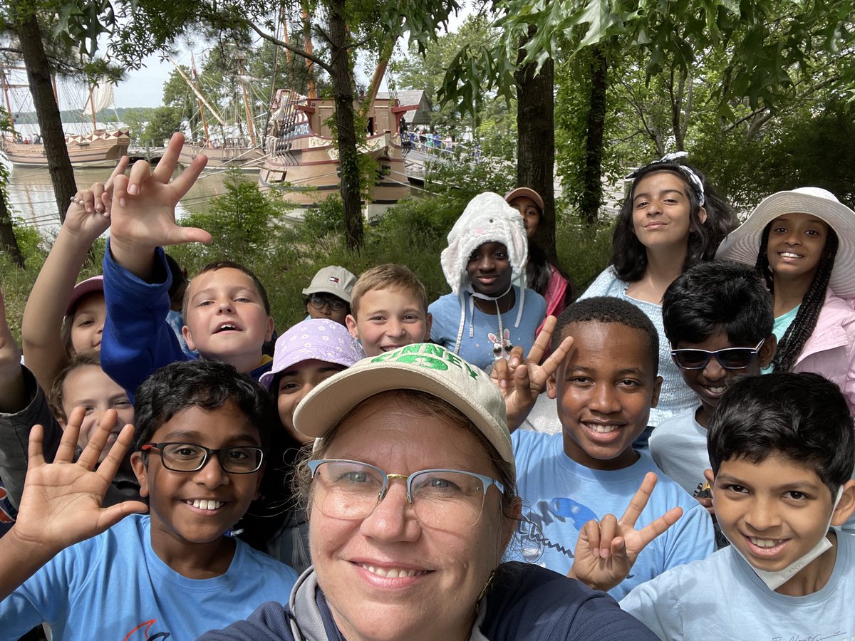 Alisa Kinney tweet media