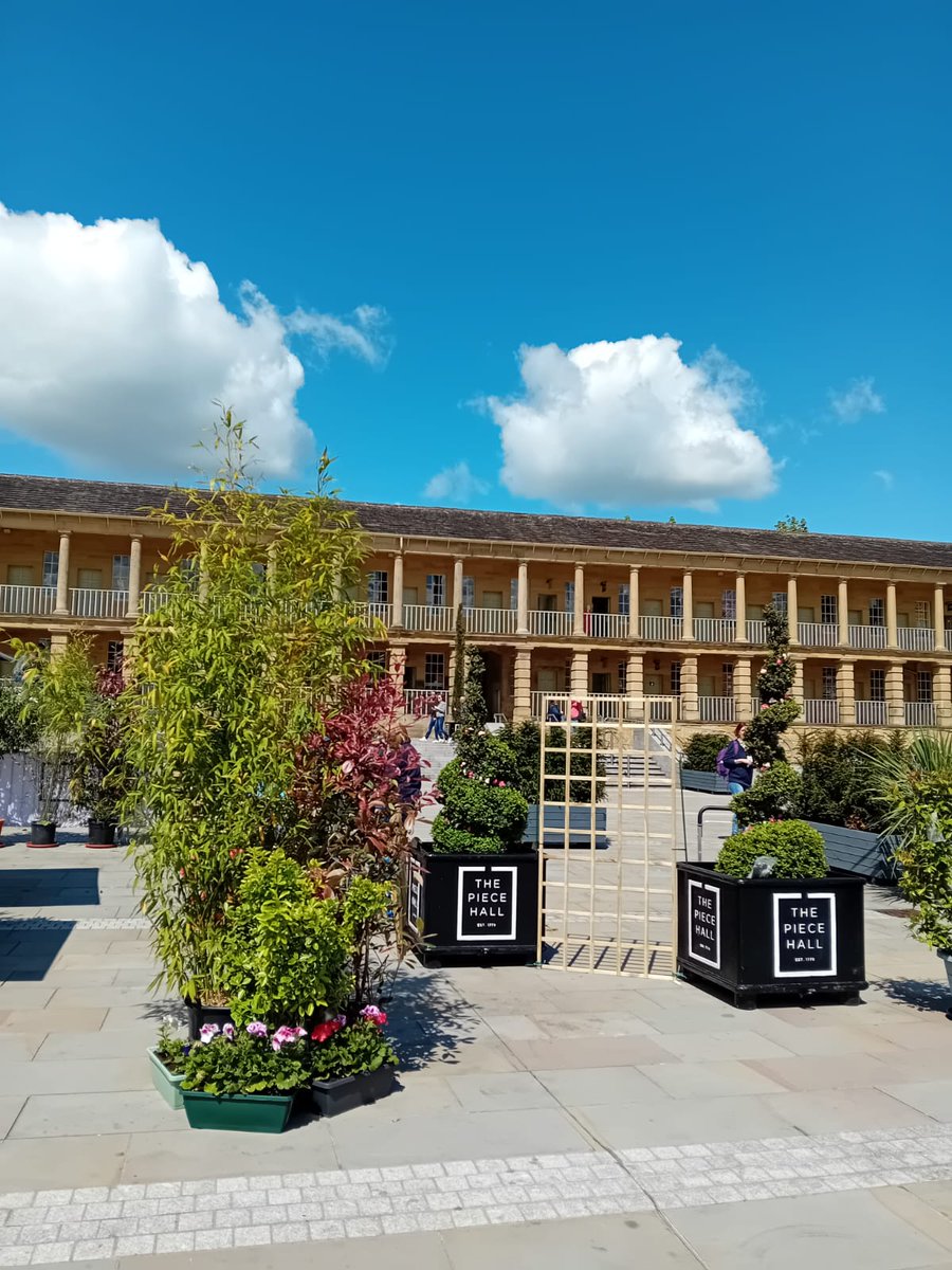 HealthyMindsCW's tweet photo. Our gorgeous Healthy Minds' Garden is up and buzzing in @ThePieceHall courtyard, featuring spectacular plants on loan from Gordon Rigg in Tod. So what are you waiting for?
Come #UnwindYourMind for #MentalHealthAwarenessWeek, and join our activities: https://t.co/yr6T6Q4bGk https://t.co/H6cDA0gt7u