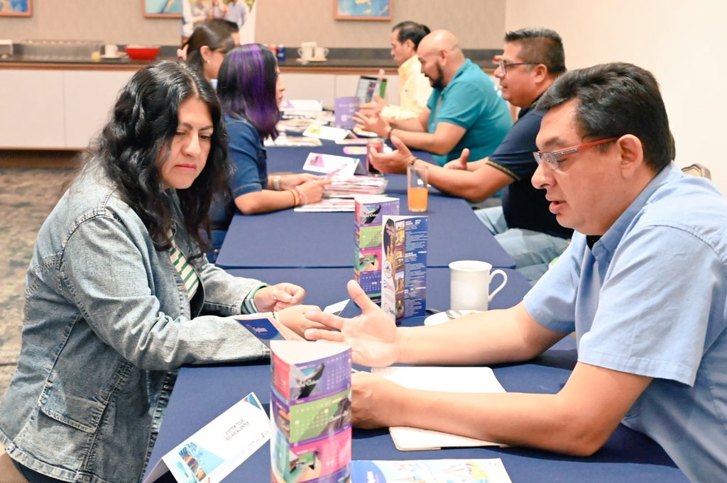 NexosTuristicos's tweet photo. A fin de conocer a los diferentes operadores del sector turístico de @Aguascalientes y con el objetivo de promocionar las maravillas del estado, se llevó a cabo un #networking entre socios @CONEXSTUR y proveedores de servicios turísticos hidrocálidos. 

La bienvenida estuvo a cargo Víctor Enríquez, presidente de CONEXSTUR y #SecturAguascalientes en el que participaron: EvenTravel, KinichCoyol, Mexcellence Travel, Mexitours DMC, Native Trails Mexico, Seven Tours, SAT Travel Mexico, Viajes de Gala y Vive México DMC. 

#VivaAguascalientes #TheDoorToMexico @GloriaRomoAgs @GobAgs