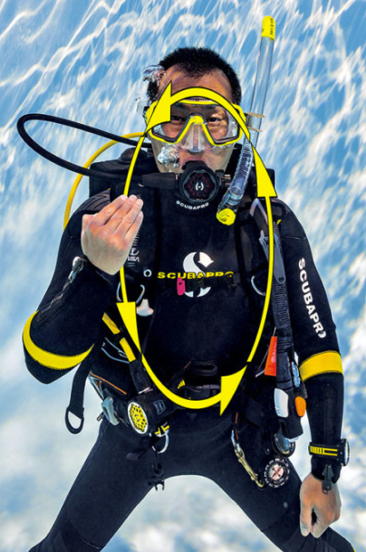 Not feeling well during a dive? 😷

PADI developed a new hand signal for "I don't feel well" that EVERY diver should know. ⚡️ Read more about it here: dan.org/dan-dispatch-n….