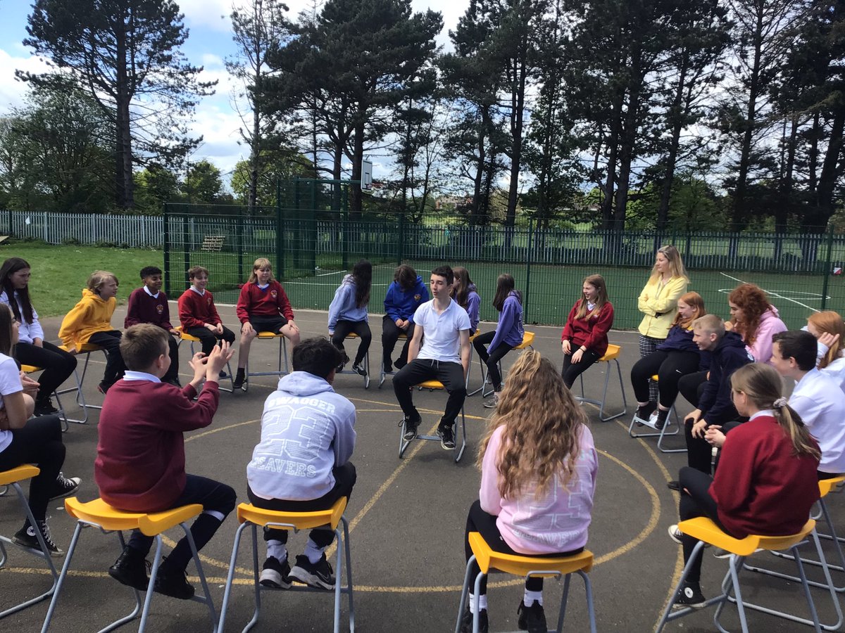 WellfieldMiddle's tweet photo. 8Armstrong loved sitting in the sunshine playing  drama games today as part of Well-being Week. We particularly enjoyed  ‘The sun shines on….’ &amp; ‘This is not a scarf!’  #WMSWellbeing #drama #selfconfidence #fun #selfCare https://t.co/I1xKOU1hFY