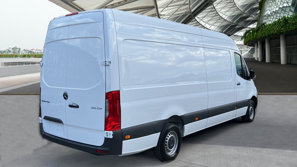 MarshallMercCV's tweet photo. #VanOfTheWeek at Marshall #Mercedes #Benz #Southampton is this BRAND NEW Mercedes Benz L3 H2 Progressive RWD Sprinter fitted with Cruise Control, Apple CarPlay/Android Auto and all the newest technology.
Call 023 8008 9550 or visit https://t.co/pUQONRZFoJ to find out more. https://t.co/ABsg6weO7Z