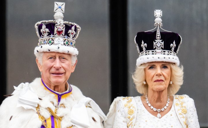 Jeffrey Epstein and Ghislaine Maxwell living their best lives. #Weird #nicehat