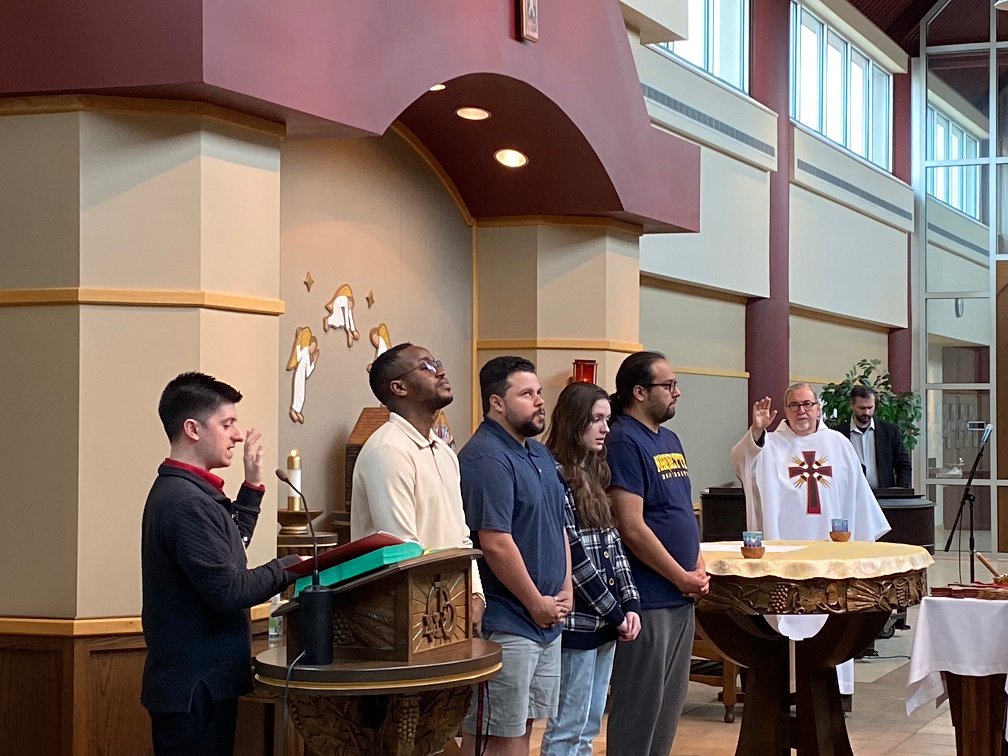 stritchu's tweet photo. We recognized our Stritch Franciscan Servant Scholars and celebrated our graduating students last week. Thank you to these students who have been active in service and community building. https://t.co/mL4yjXJ2SJ