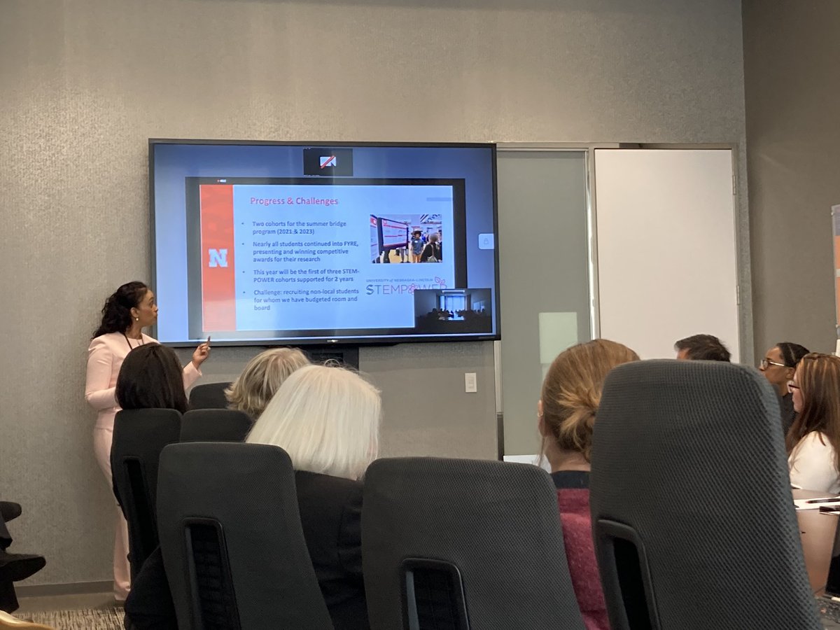 Burkscognition's tweet image. Dr. Marianna Burks @Burkscognition speaks on #EPSCoR #BEC proj “STEM-POWER” research prog @UNLincoln @UNLsbs leverages mentoring #URM in #STEM. Thank you for representing @UNLtrio &amp;amp; #broadeningretention in #STEM!