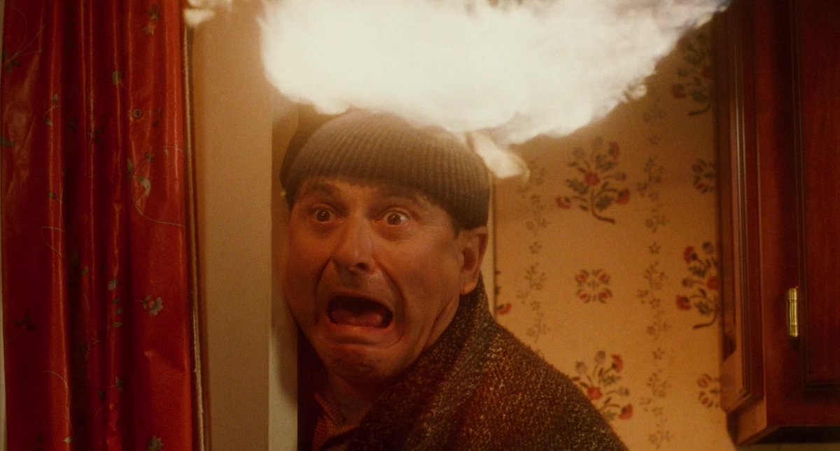 HomeAloneFrames's tweet photo. Home Alone by John Hughes - frames 117589 to 117592 of 148019.
#homealone #homealoneframes https://t.co/trG1CpEHYe