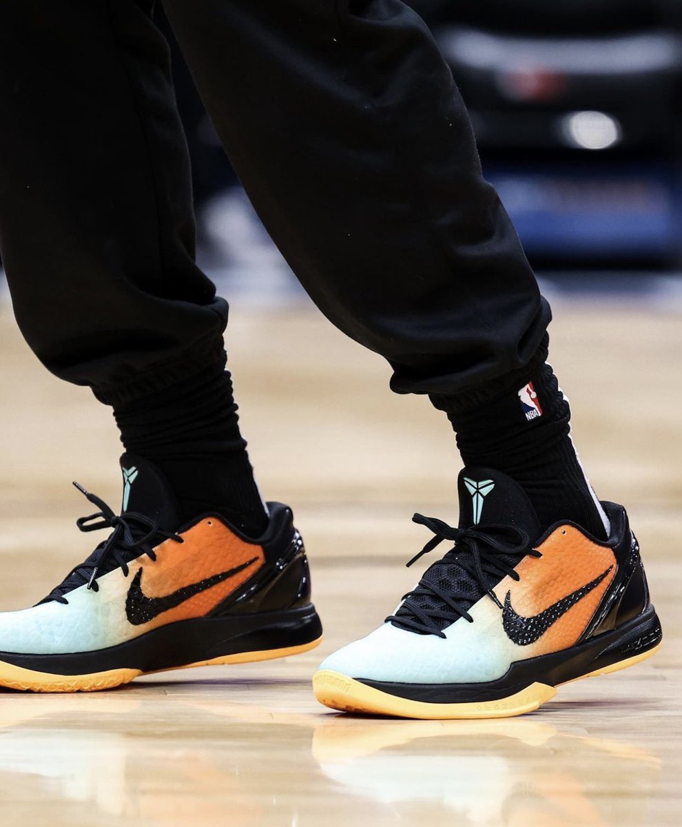 JustFreshKicks's tweet photo. DeMar DeRozan x Nike Kobe 6 "Reverse Sunset" PE's 🌅 https://t.co/4ssebtbQ3N