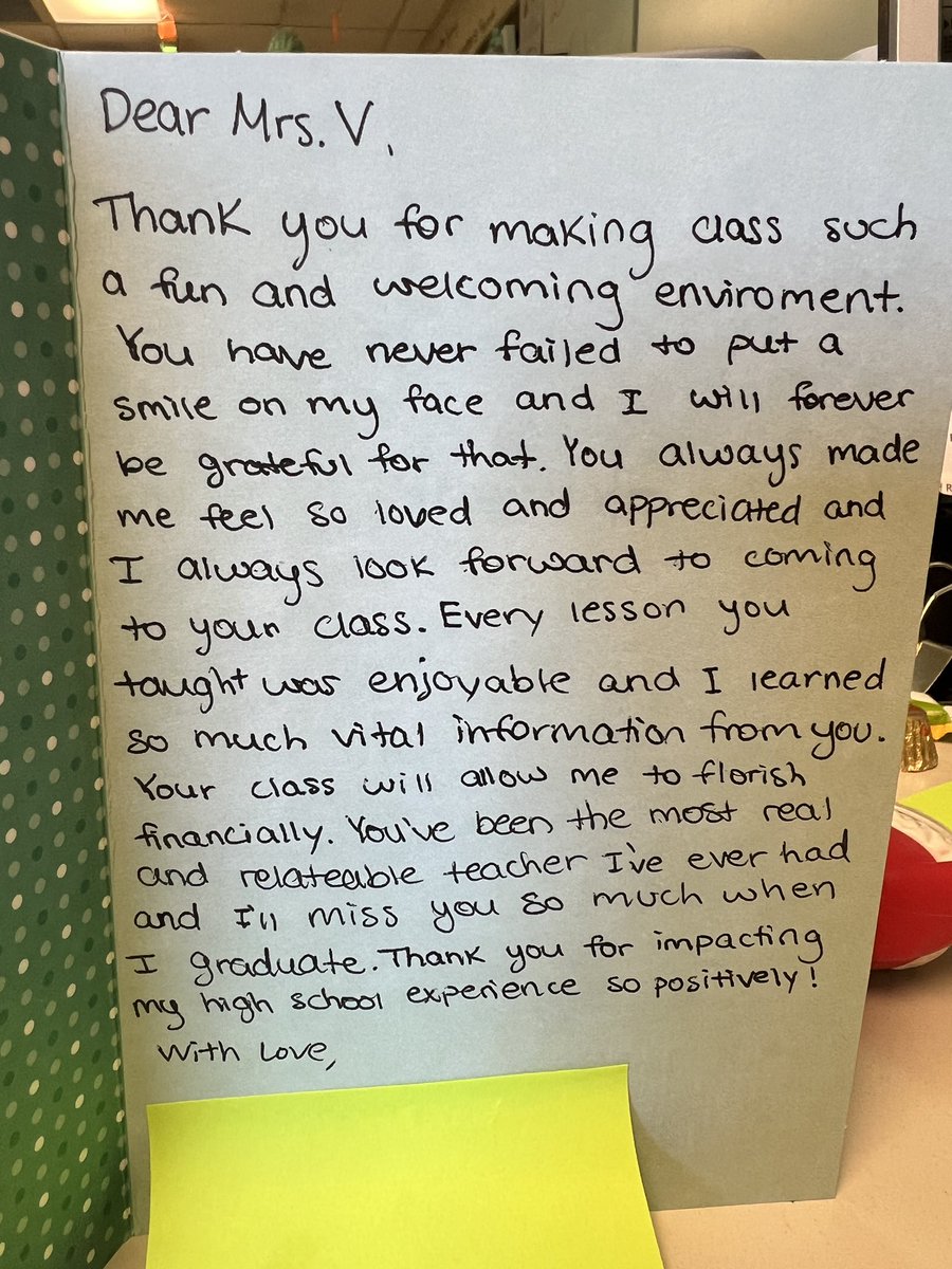 Bizteacher4's tweet photo. When I want to give up or I’m having a bad day, this is my inspiration to keep going and doing what I love. #whyiteach #TeacherAppreciationWeek #studentletters #itsthelittlethings #teacher #teachertwitter https://t.co/5cDA97aMcE