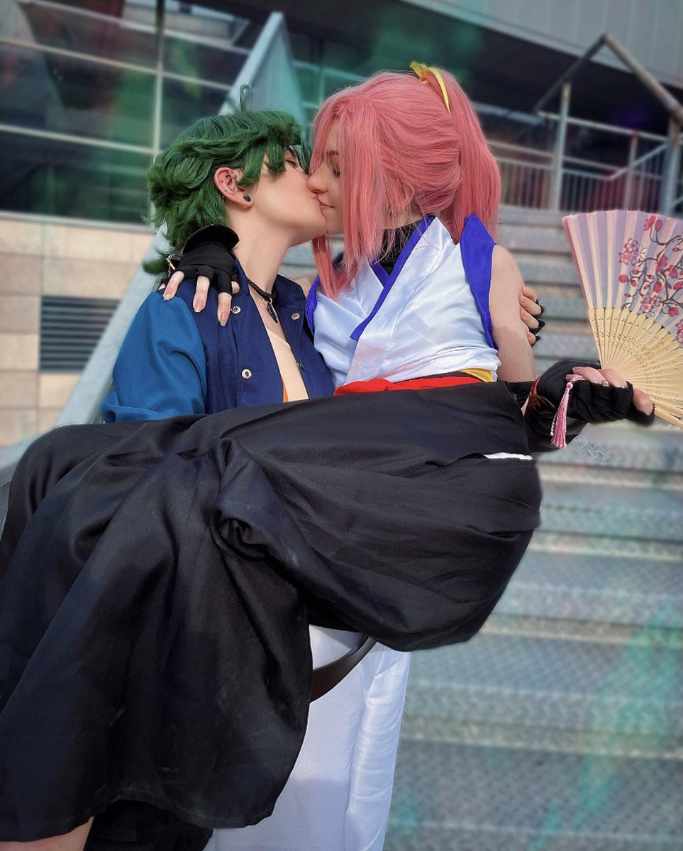 fixonbbokari's tweet photo. cosplaying husbands with my wife at a con 🍵🌸
—
#matchablossom #sk8 #SK8THEINFINITY
Joe is @/innxwill https://t.co/h6h1Qmo2zE