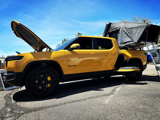 ev_association's tweet photo. The 34th Annual Historic Route 66 Fun Run had more than 30 #EVs in this year's edition! New record! See the photos and recap below. @ScottsdaleEVA #classicEVS #classiccars #electricvehicles
https://t.co/tcKTx4iVA9 https://t.co/GX9An9ajlR