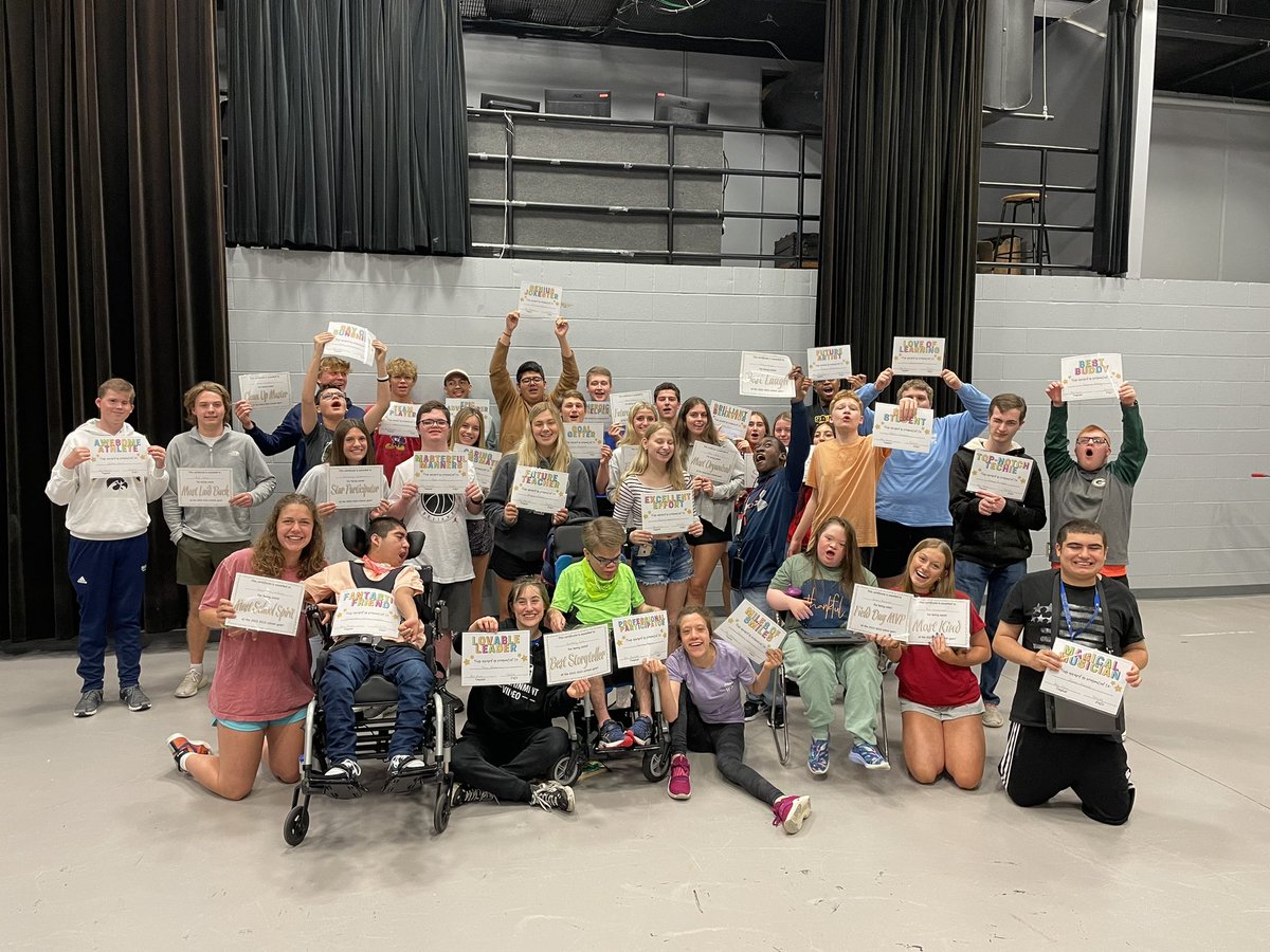 ONWIPS's tweet photo. We had our IPS Class award ceremony today and celebrated our Seniors last week! This has been the best group, and we are lucky to have such an amazing group of students in IPS this year! https://t.co/lPnVQeDn4y