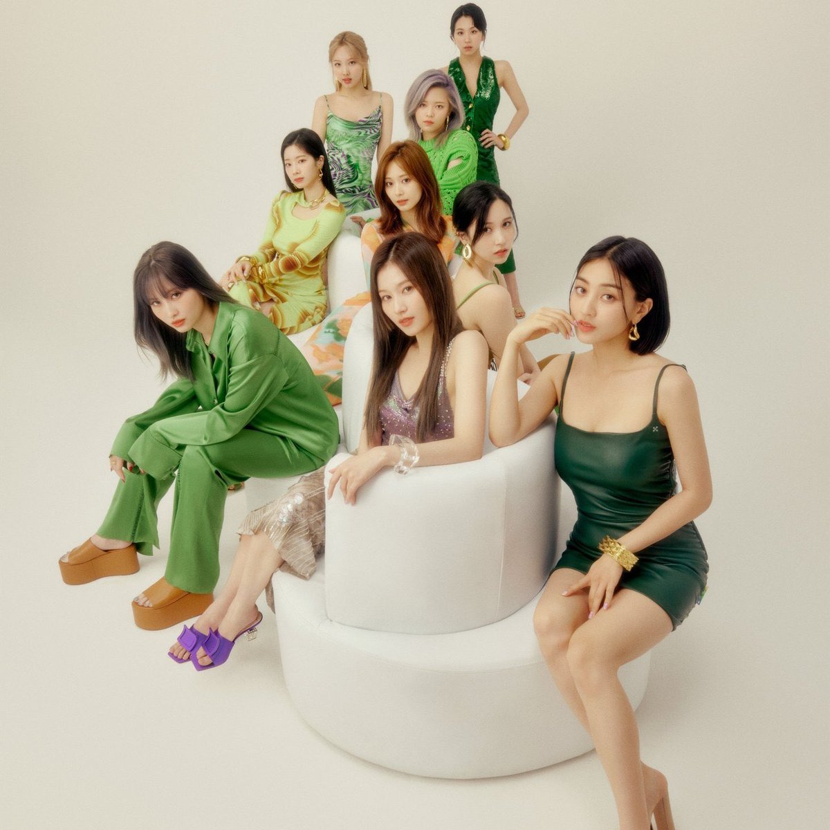 GLOBAL TWICE HARE HARE ☀️ on Twitter "📈 Best Selling Girl Groups of