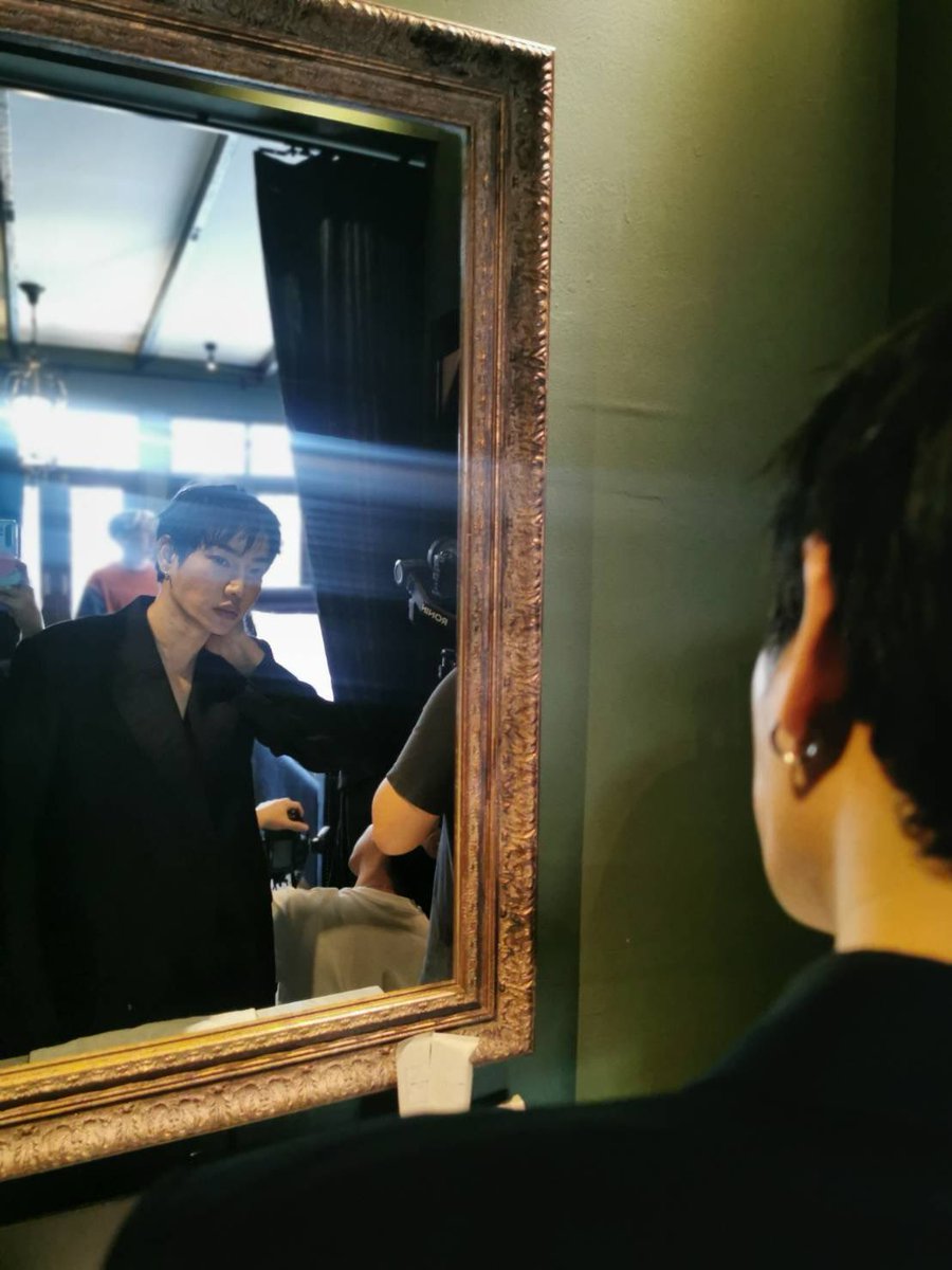 peckpalit's tweet photo. นอกจากเฉบขาแล้วก็เฉบคอร์ด้วย 🤨 https://t.co/addE5NScgf