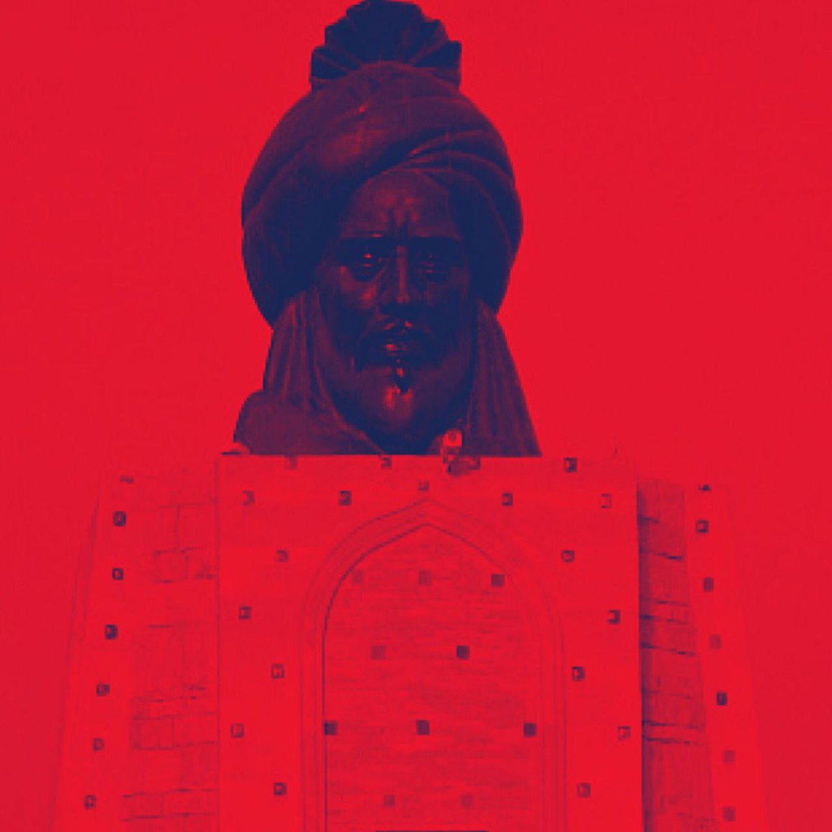 المنصور قاتل الإمام الصادق عليه السلام
من هوان الدنيا يكون تمثالاً شامخ في بلاد التشيع

#يسقط_صنم_المنصور