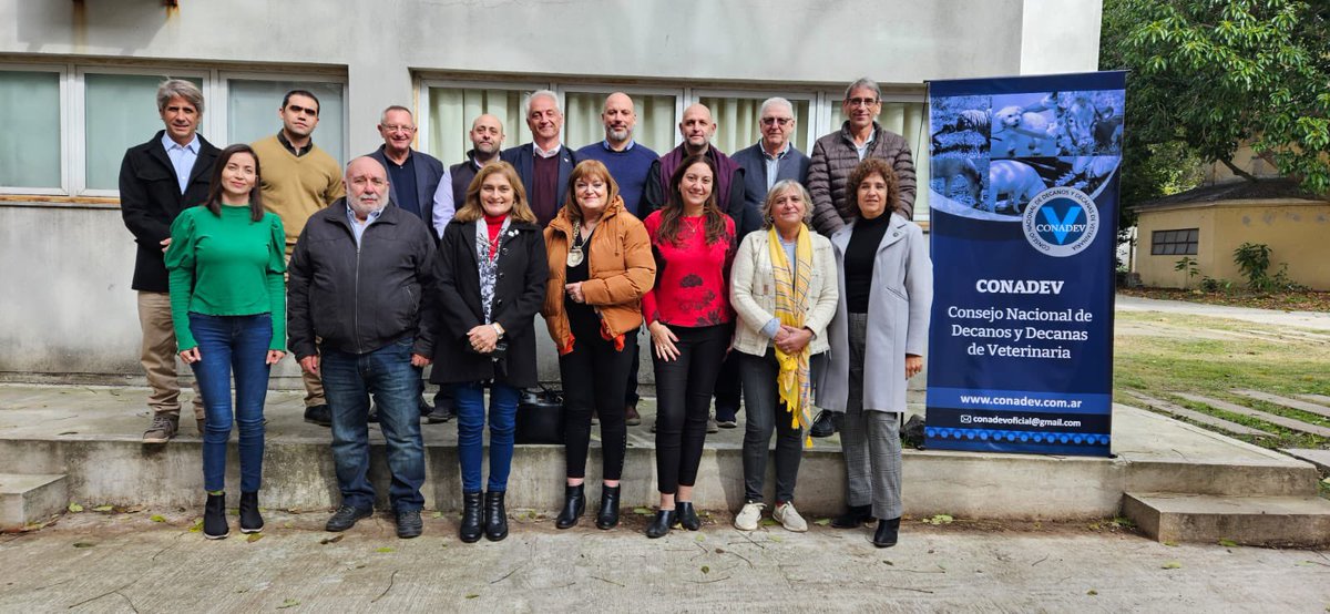 FBromatologia's tweet image. #CONADEV2023 | 

📍El decano de la @fb.uner, Gustavo Isaack, participó de la 69º reunión del Consejo Nacional de Decanos y Decanas de Veterinaria, en La Plata 

.
.
.
#CONADEV | fb.uner.edu.ar