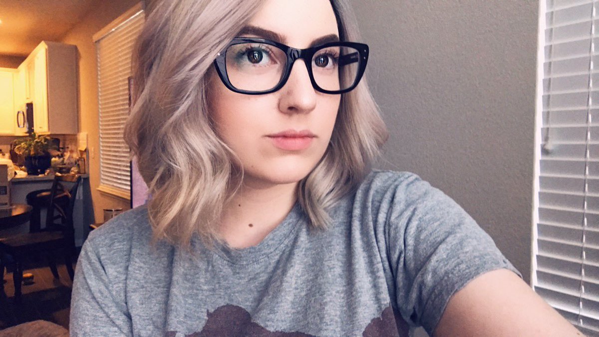 MissSilverWitch on Twitter "hello I am 19 years old silver witch my