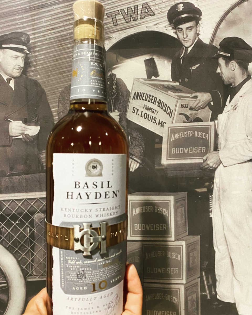 BrklynCtrLiquor's tweet photo. Time for another bourbon raffle! This time, one lucky person will win the chance to buy this bottle of Basil Hayden 10 Year. 

To enter for your chance to win, you must follow us, like this post, comment and retweet. We will draw a winner on Wednesday, 5/17/23. Good luck! https://t.co/DezSLTYzDi