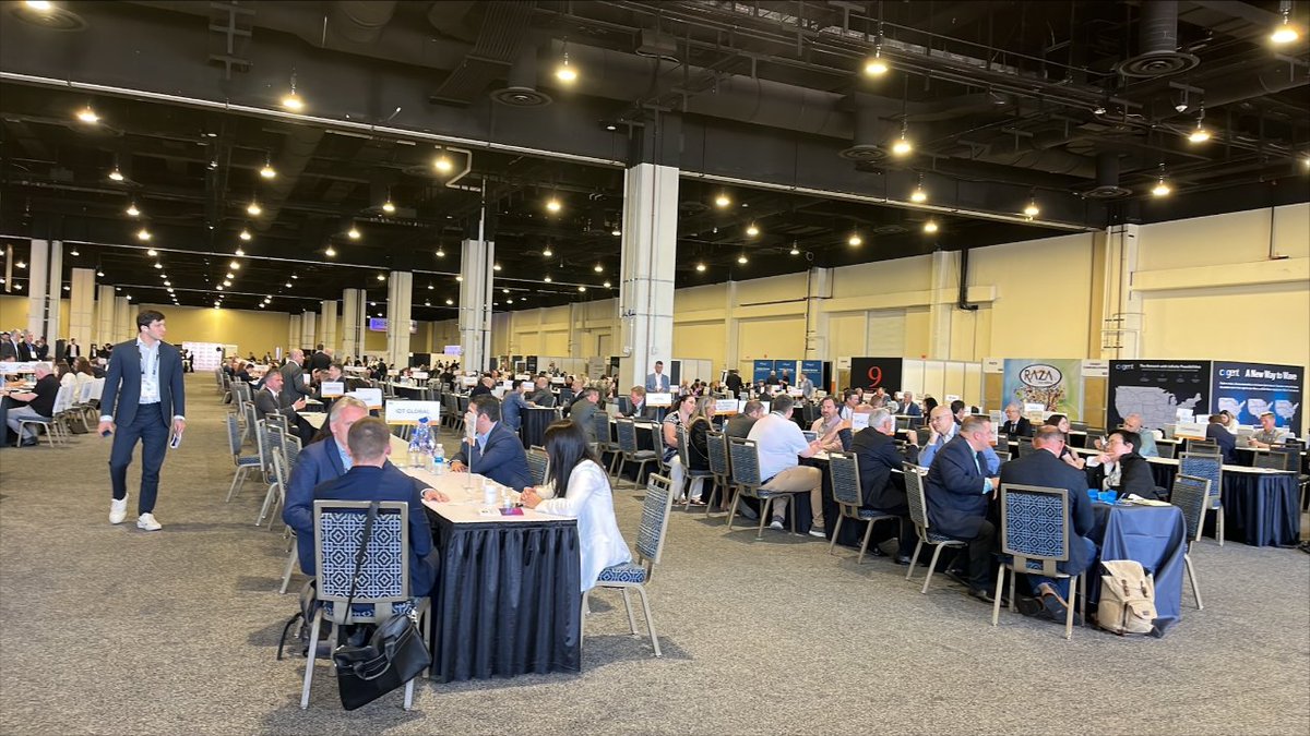 vitalpbx's tweet image. 📈 We are thrilled to be constantly expanding our network of experts in telecoms, as we strive towards delivering exceptional solutions through VitalPBX that cater specifically to your business needs! 🔍#tailormadesolutions #telecomexperts