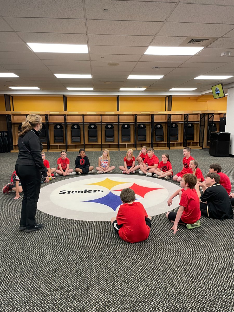 Fourth Grade Field Trip to Acrisure Stadium 🖤💛🏈 <a href="/dagirol/">Mrs. Girol ✏️📚📝</a> <a href="/fberdar/">Frank Berdar</a>