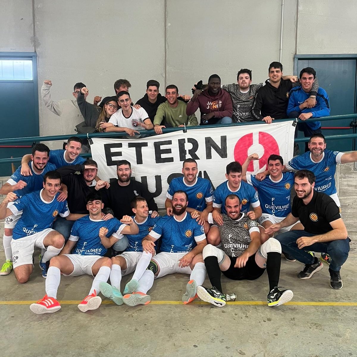 FSJoventMolletB's tweet photo. Aquest cap de setmana vam jugar el nostre últim partit de la temporada.

Una temporada que serà recordada com la del títol de lliga i l'ascens a 1a catalana. Per això, per recordar-la com cal, farem un breu resum amb les estadístiques més destacades.

Comencem amb el fil🧵👇 https://t.co/J08x9KwRKC