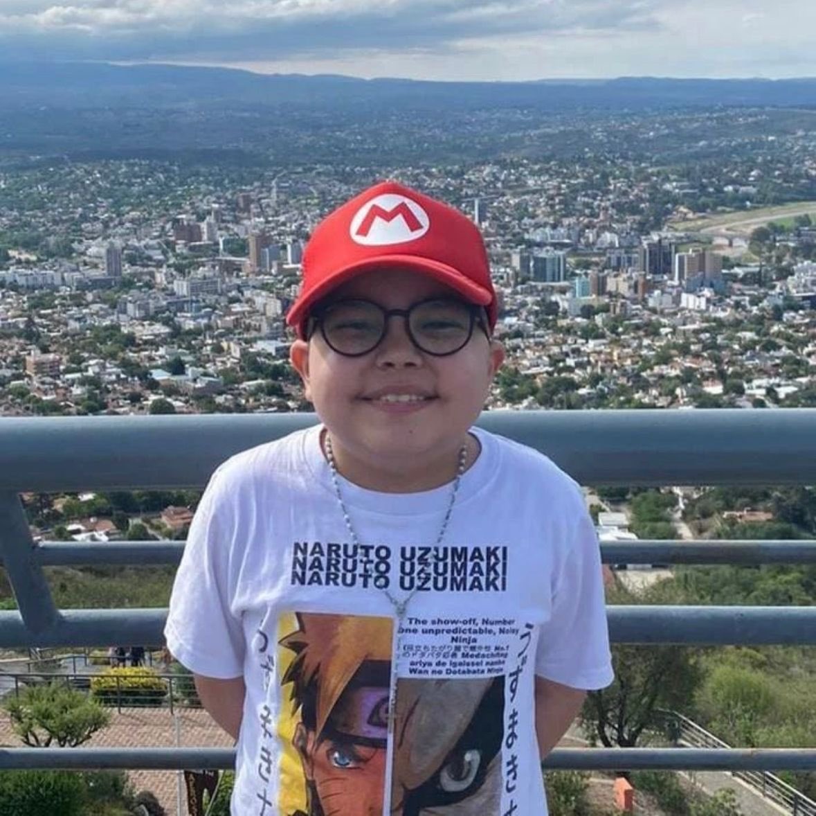 LautyVallino's tweet photo. Hola maTadores el es Lucio y necesita tu ayuda; hace un año esta luchando contra el cancer LH y necesita viajar a Europa para su tratamiento, este es muy costozo y para recaudar fondos para el estare realizando el sorteo de estas camisetas autografiadas por jugadores de Talleres https://t.co/79BzdfN8ug