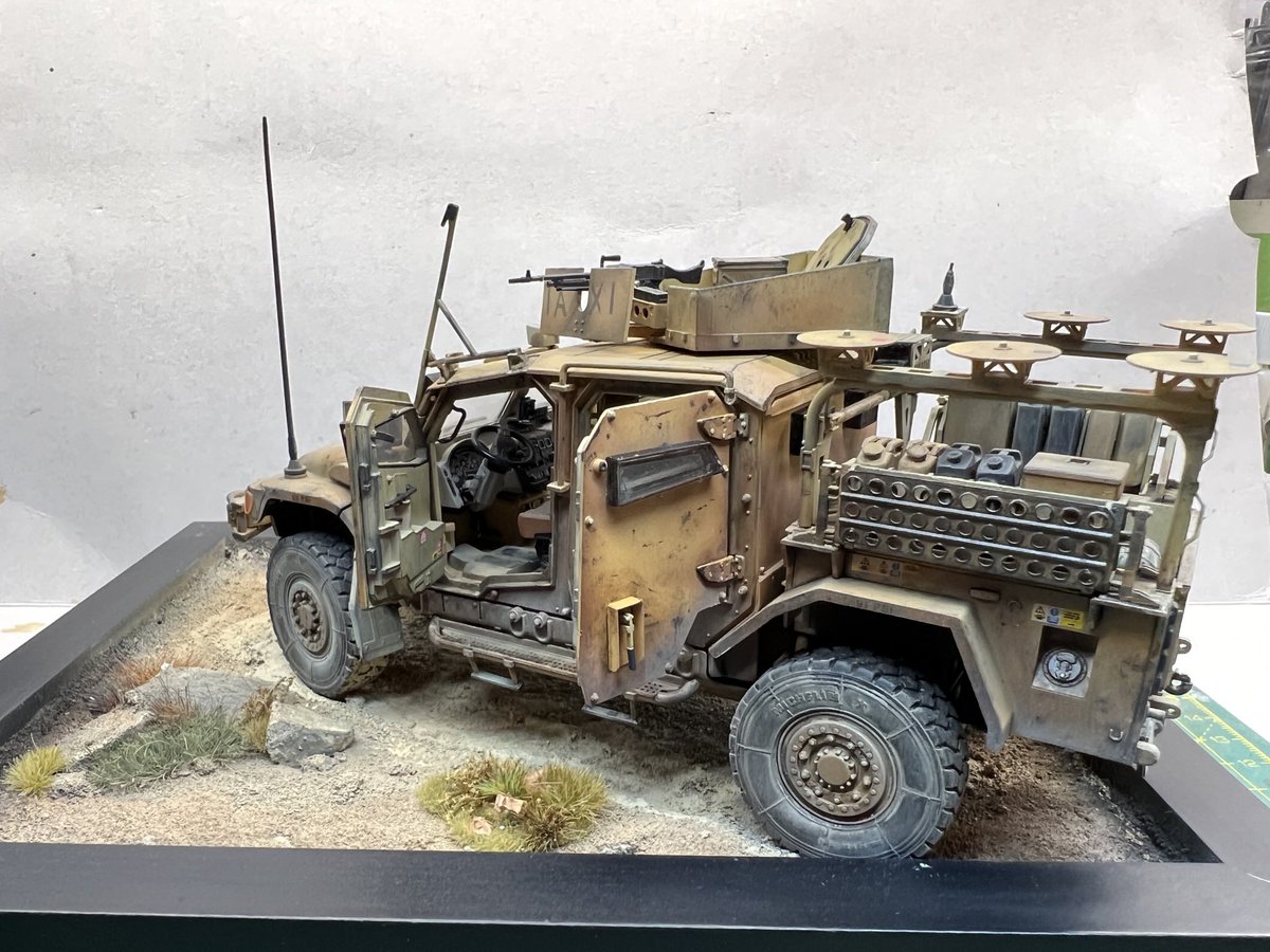 ewin1974's tweet photo. Well already for the British theme club comp . The meng 1/35 British army husky and the arma hobby 1/72 hurricane mk.ii. Wish me luck. @PossePodcast @ArmaHobby @MengModel @IntModCo @SprueThe @FineScale_mag @wonderland_mdls https://t.co/6xbXIpo2mB