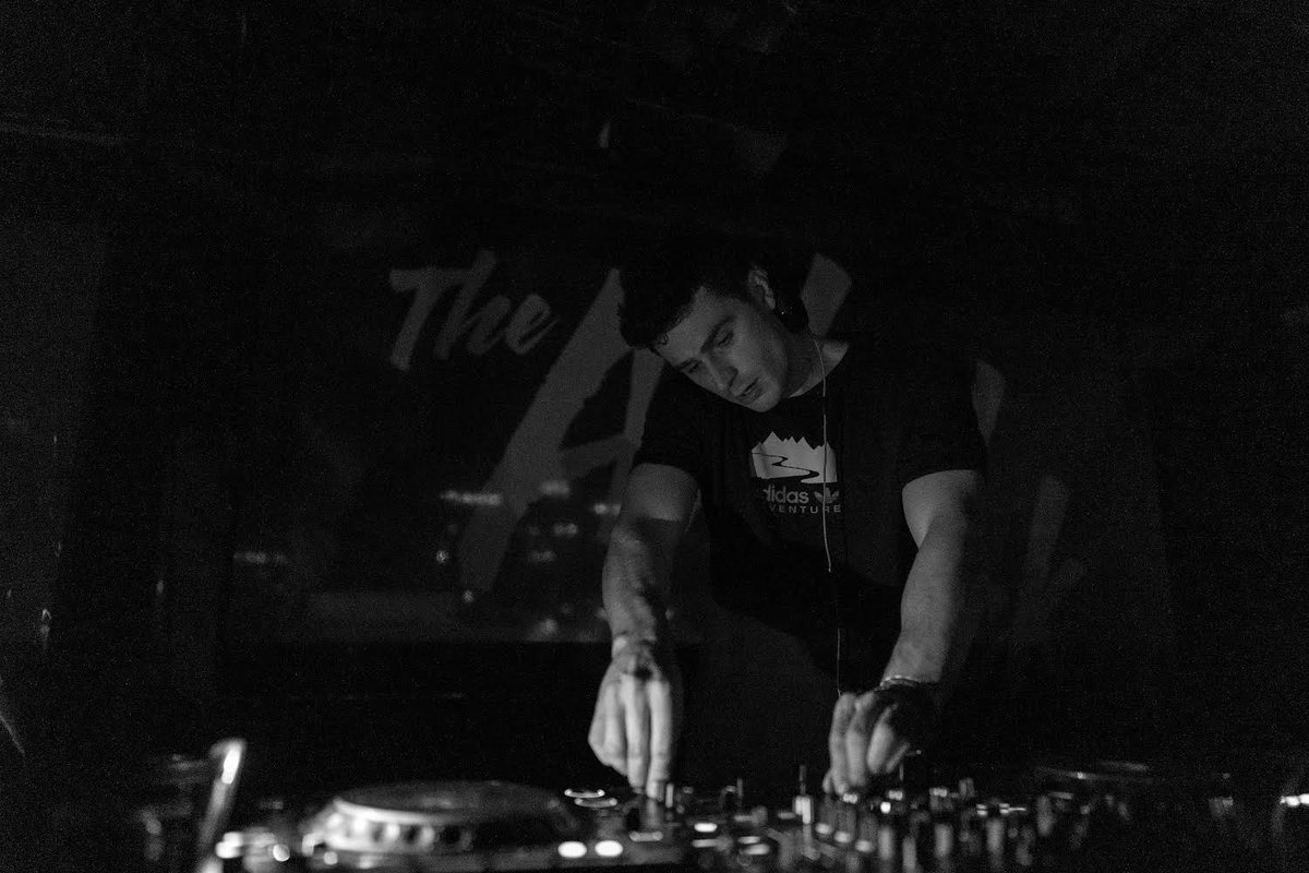 MiNDTAKE tweet media