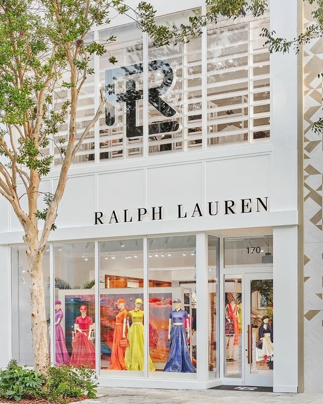 kentenit's tweet photo. Want to join the Polo family? We are thrilled to share our love for Polo! ❤️ Feast your eyes on this gorgeous Polo store, where dreams of refined fashion come true. 😍

In-store or online, you can immerse yourself in a world of classic designs and impeccable craftsmanship. 

… https://t.co/v18HSObZjC